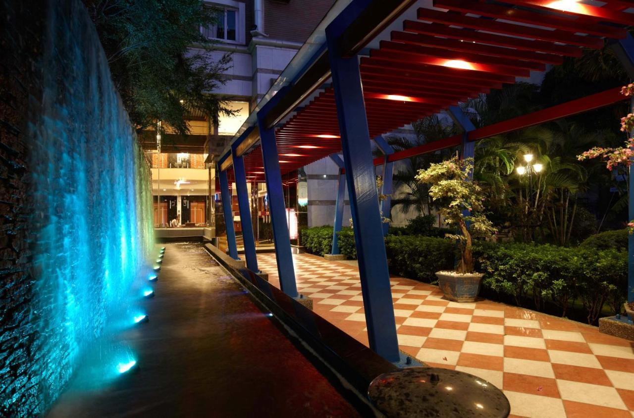 Hualien Charming City Hotel Экстерьер фото